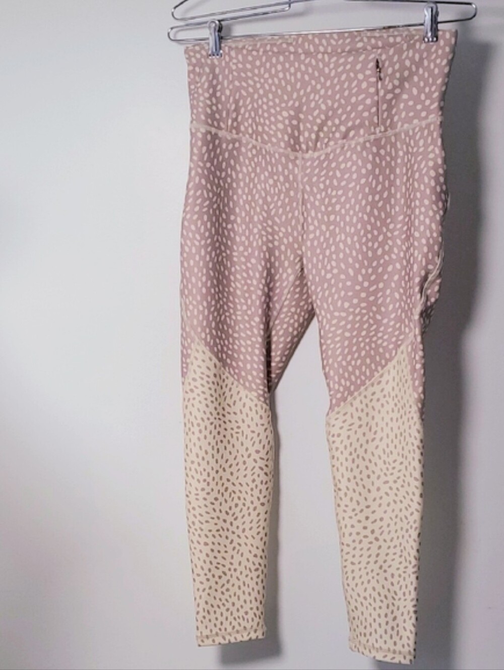 Calia rose and cream leggings size medium